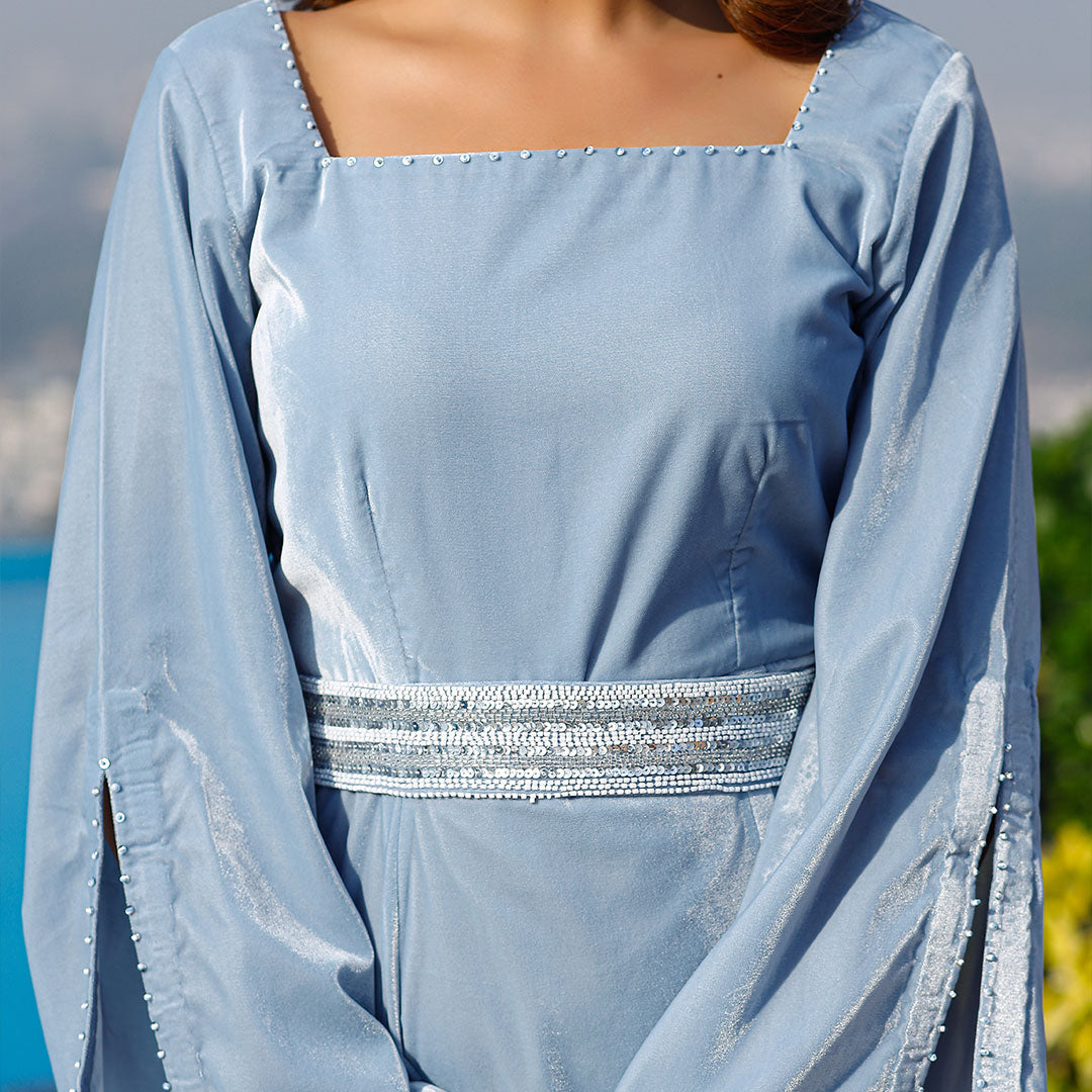 Sultry Velvet Side-Slit Midi Dress with Cape Sleeves