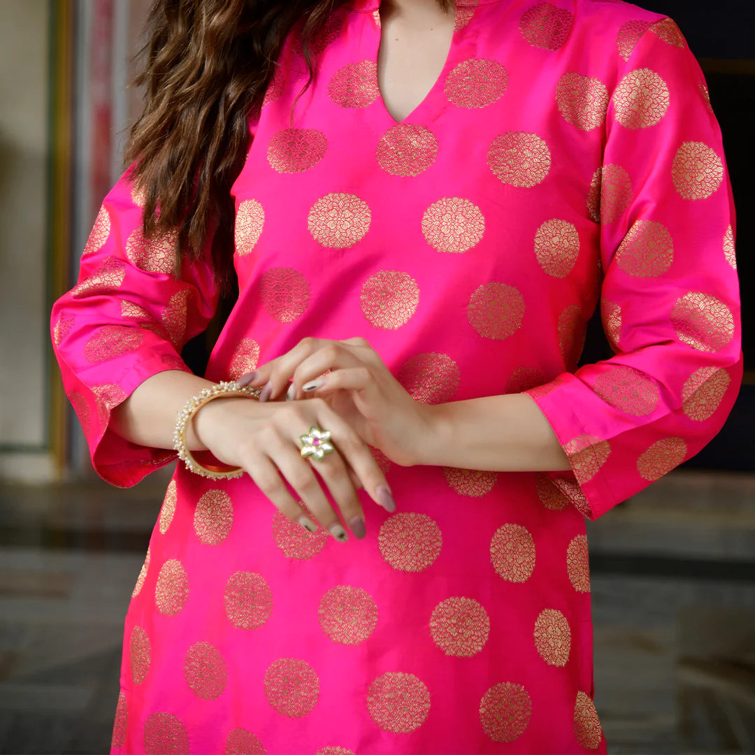 Pink Red Straight Banarasi Kurti With Flared Palazzo, Tail Cut Kurti, High  Low Kurti, डिज़ाइनर कुर्ती - Anokherang Collections OPC Private Limited,  Delhi | ID: 2852669678573